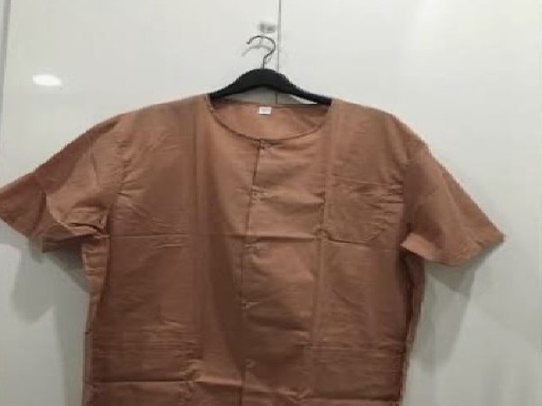 เสื้อสีน้ำตาล56(กุยเฮง)