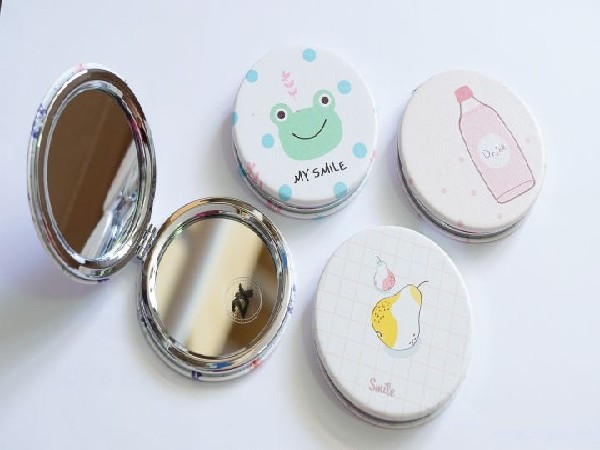 กระจก (ตลับ)