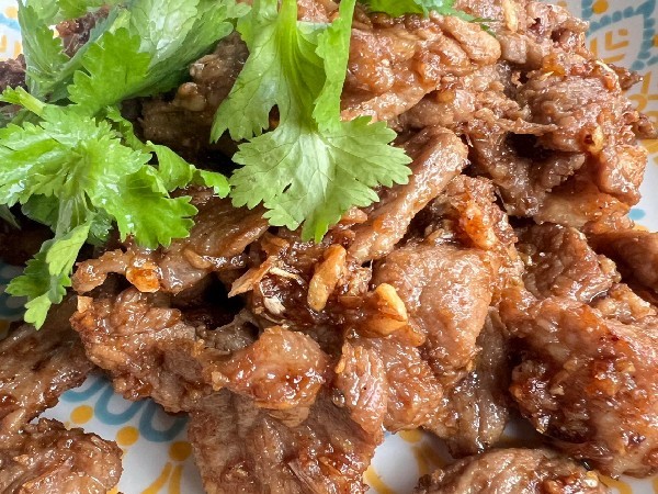 หมูทอดกระเทียม