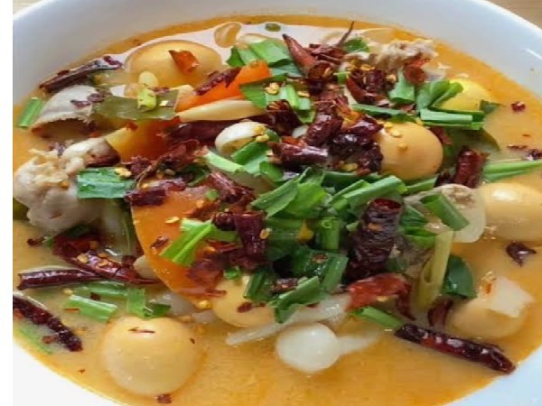 พวงไข่อ่อนต้มยำน้ำข้ม